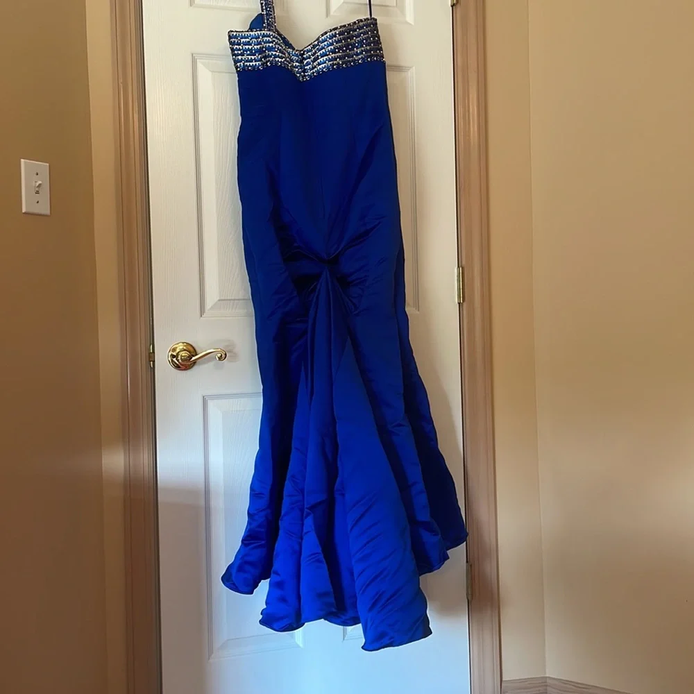 JOVANI satin blue mermaid evening gown with one shoulder embellished bow detail - Picture 3 of 5